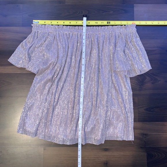 Express Rose gold, flowy top - Picture 2 of 4